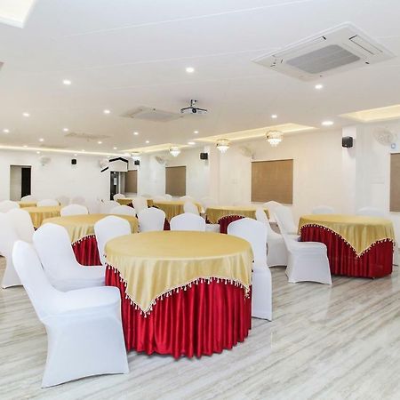 Capital O 40833 Maharaja Hotel & Restaurant Kashipur Dış mekan fotoğraf