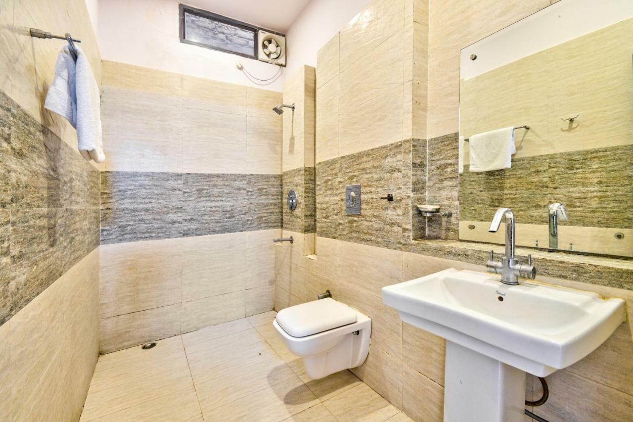 Capital O 40833 Maharaja Hotel & Restaurant Kashipur Dış mekan fotoğraf
