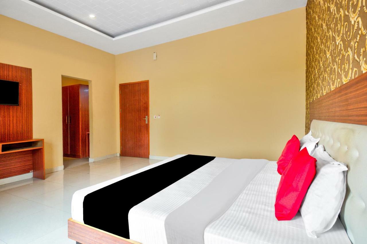 Capital O 40833 Maharaja Hotel & Restaurant Kashipur Dış mekan fotoğraf